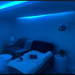 Meet your Posher, De'costo